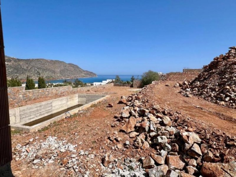 Plaka bei Elounda Kreta, Plaka Elounda: Unfertige Villa mit Pool und Meerblick Haus kaufen